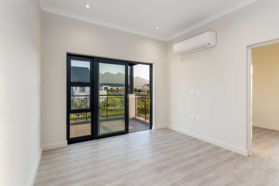 To Let 2 Bedroom Property for Rent in Val De Vie Estate Western Cape